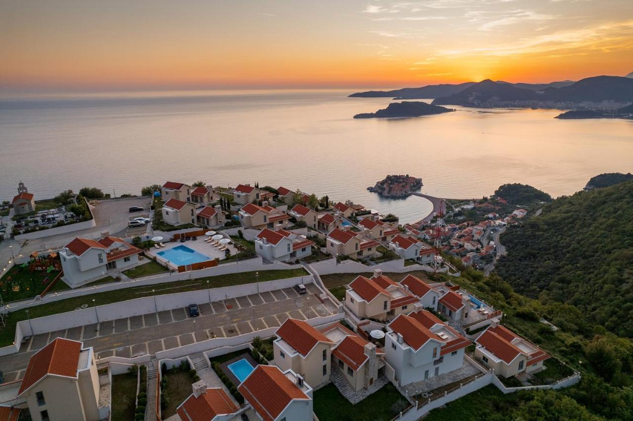 Carsko Selo Blizikuce * Budva