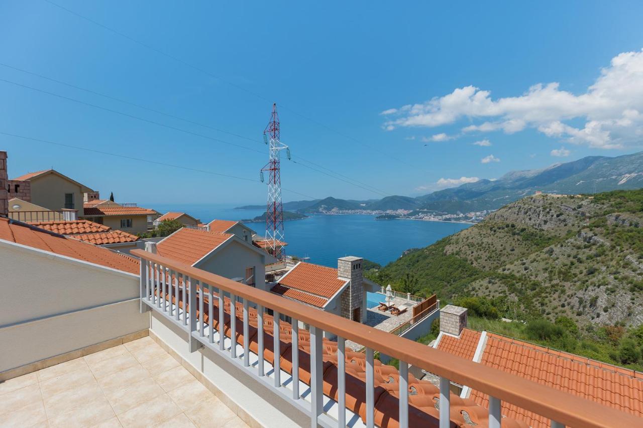 Carsko Selo Blizikuce Ferienhaus
