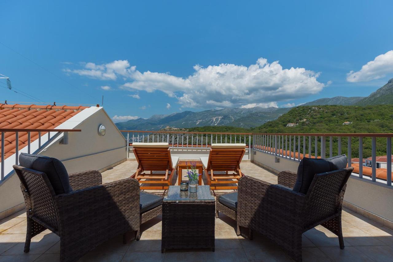 Ferienhaus Carsko Selo Blizikuce Budva